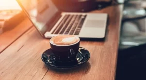  {{ otherArticle[0].article.title }} 