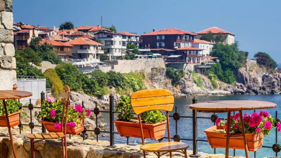 Руснаците продължават да купуват имоти у нас