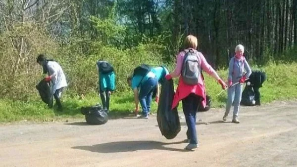 Проведе се традиционната кампания за пролетно почистване на община Тетевен