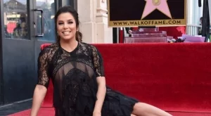 Ева Лонгория получи звезда на Алеята на славата