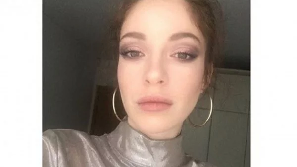 Моделът Глория Петкова: Бременна съм (снимки)