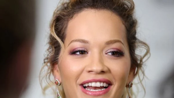 Изненада! Рита Ора идва в България