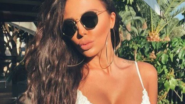 Николета Лозанова създаде своя марка бански (снимкa)