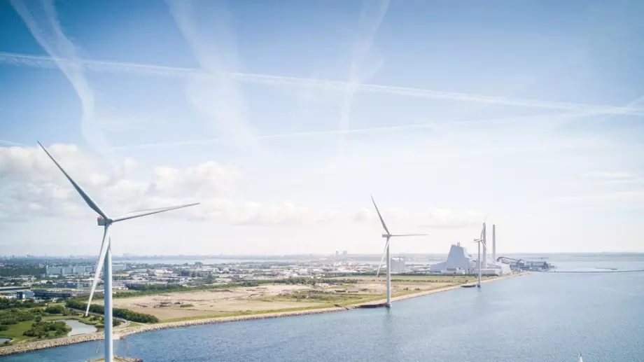 България, Гърция и Румъния дискутираха вятърната енергия в българския павилион на КОП28 