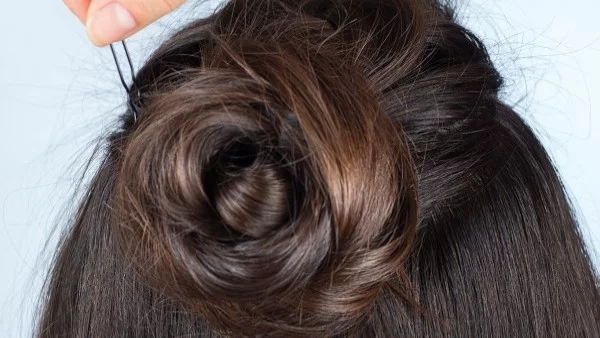 Направи си сама: Цвете в косата