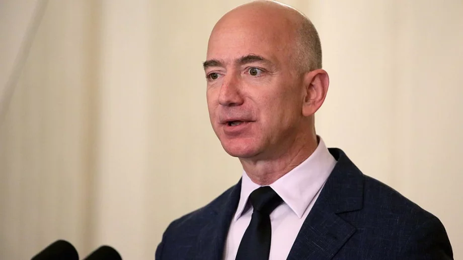 Джеф Безос и Франсоаз Бетанкур-Майерс са най-богатите мъж и жена в света