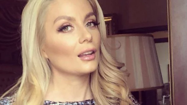 Вижте Венета Райкова на 21 и по бански (снимка)