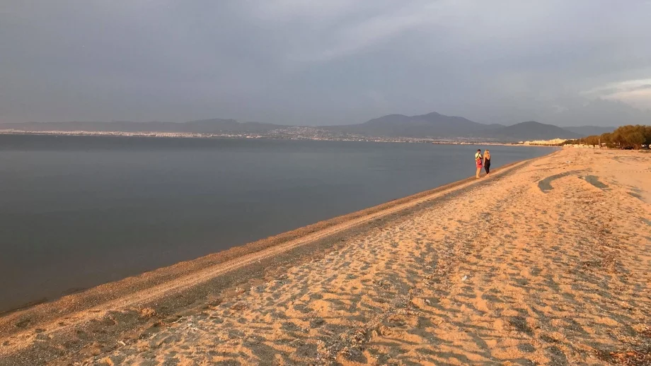 Определиха концесионерите на плажовете „Златни пясъци“ и „Созопол-централен“