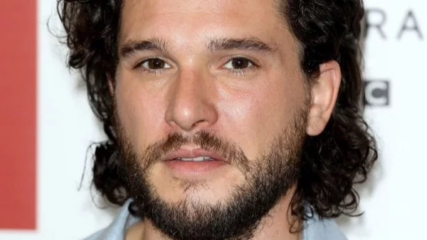 Кит ще използва марки с Джон Сноу за сватбените си покани