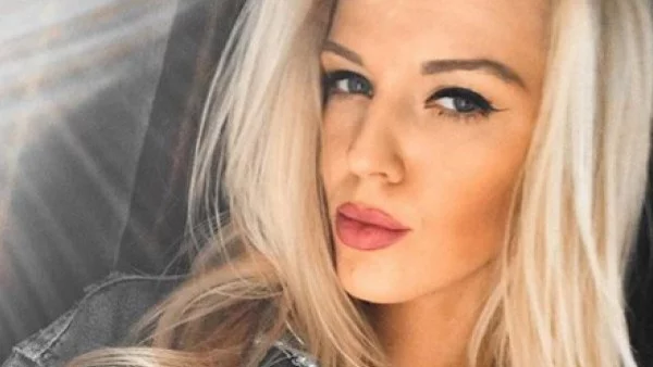 Натали Трифонова разпуска в Кан (снимки)