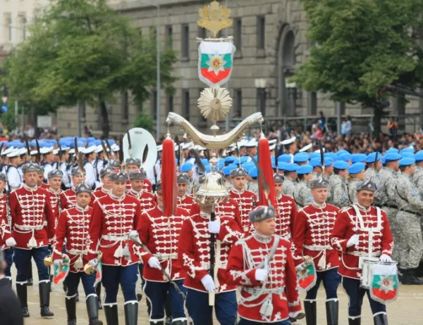 Македонска рота участва за пръв път във военния парад за Гергьовден
