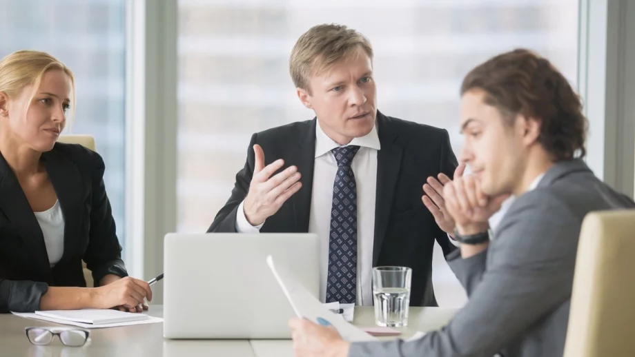 Истинската причина шефът да не ви харесва 