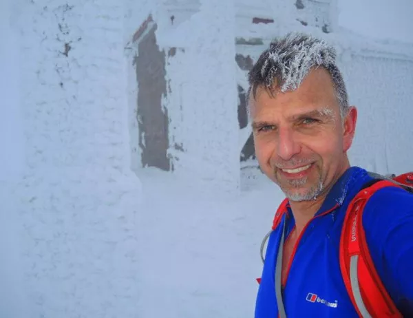Алпинист, катерил Шиша Пангма с Боян Петров: Шансовете да е жив са малки