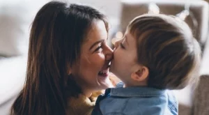 Мили деца, вие сте човеци и нечовеци като нас