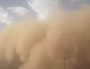  Мощна пясъчна стихия засипа цялостен град в Австралия 