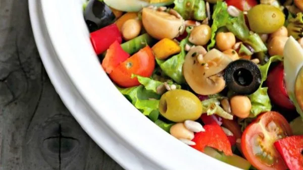 Свежа пролетна салата 