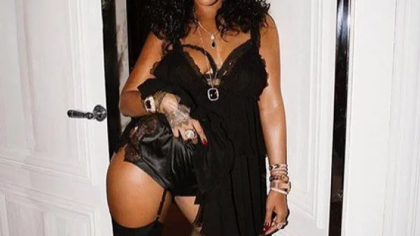 Бельото на Риана най-после е тук (снимки)