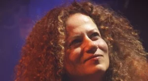 Белослава ще представи новата си песен пред публика