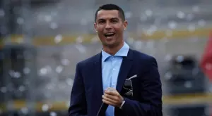 Кристиано Роналдо печели повече от всеки друг в Instagram