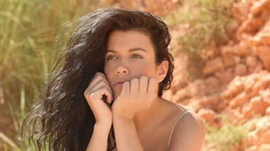 Водещата на 