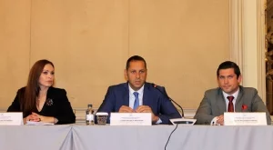 2018/05/31/0989354001527763130