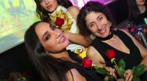 Саня Армутлиева стана на 47 (СНИМКИ + ВИДЕО)