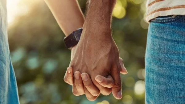 С жена не мога да живея, без жена пък – съвсем не