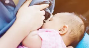 Майка прави сапуни от кърма и ги продава онлайн