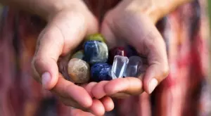 5 мощни кристала, които ще подобрят съня ви   