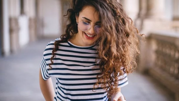 5 начина да поддържате къдравата си коса