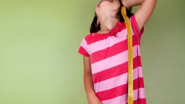 Това е най-високото 12-годишно момиче в света (снимки)