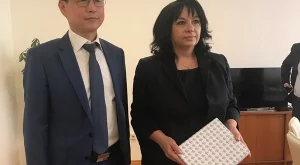 Петкова се срещна с президента на Китайската национална ядрена корпорация