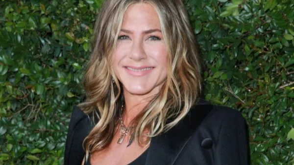 Дженифър Анистън издаде как се поддържа красива