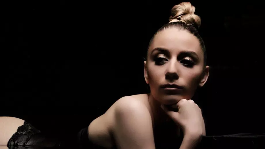 Михаела Маринова е неузнаваема след корекциите (СНИМКИ)