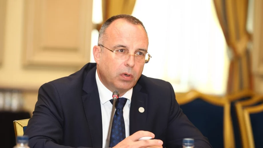 Животновъдите и Порожанов на нож, браншът излиза на протест 