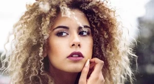 18-годишна стана Мис Мондиал 2018 (снимки)