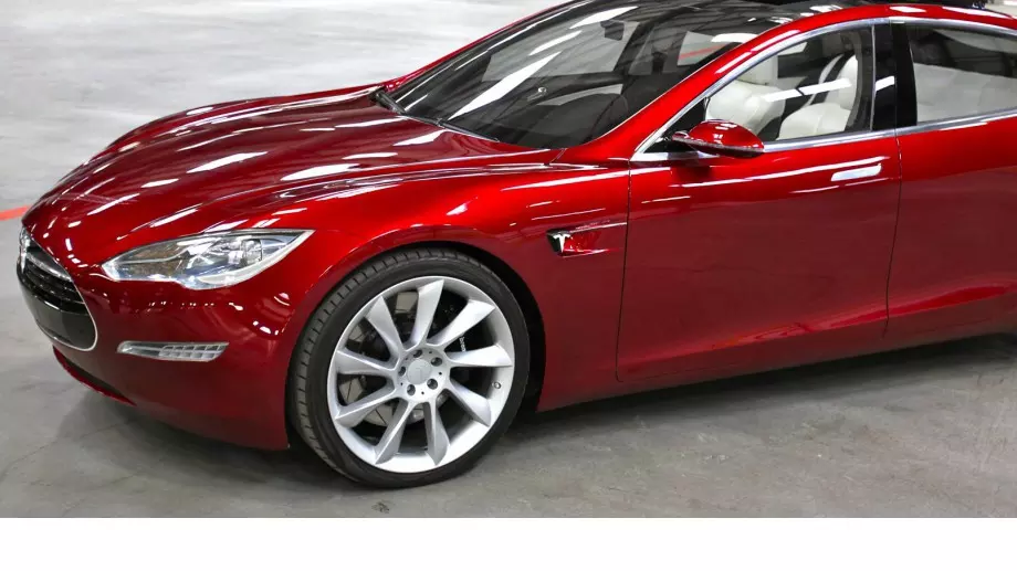 "Тесла" ще строи още един завод за автомобили в Европа