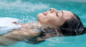 Какво се случва с тялото ви, ако плувате 3 пъти седмично