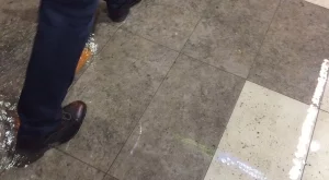 При наводнение: Не пийте вода от чешмата и не влизайте в подлези