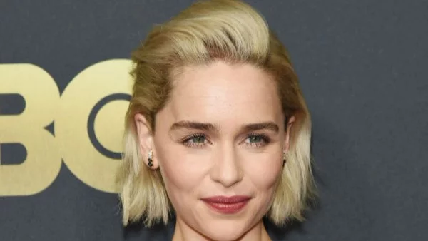 Емилия Кларк приключи с "Игра на тронове"