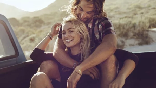 Една зодия ще се ВЛЮБИ в хороскопа за 13 юли