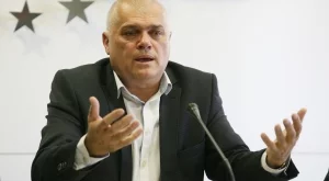 Радев: Ние си подадохме оставките, какво ще стане - решава капитанът