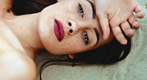 Имам едно лице и много настроения