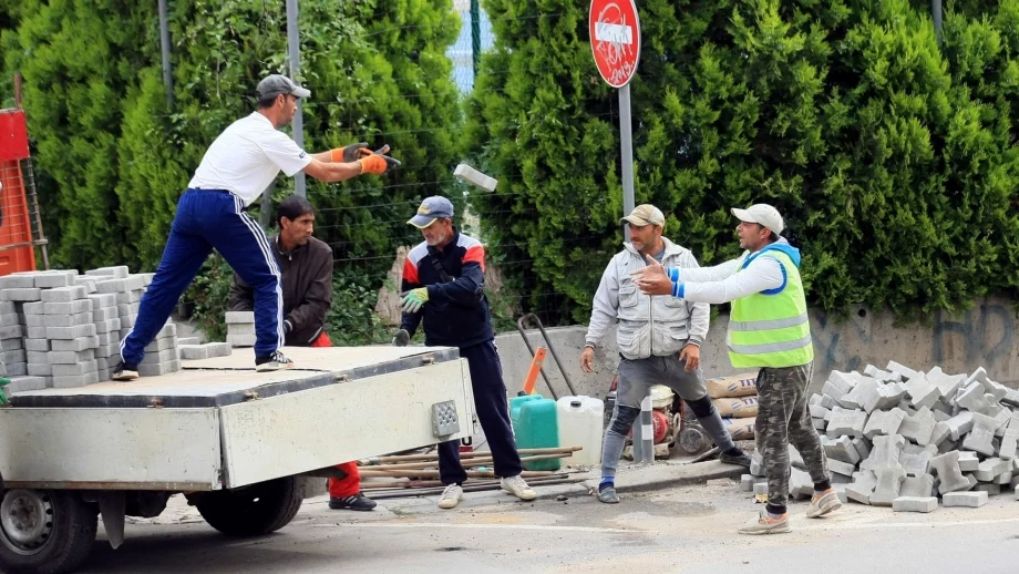 Работодателите искат спешно да внесем чужди работници
