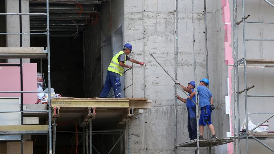 Ето колко чужденци получиха разрешения за работа у нас