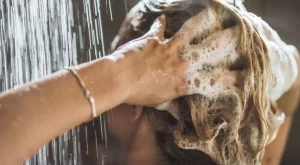 Защо твърдите шампоани са толкова популярни 