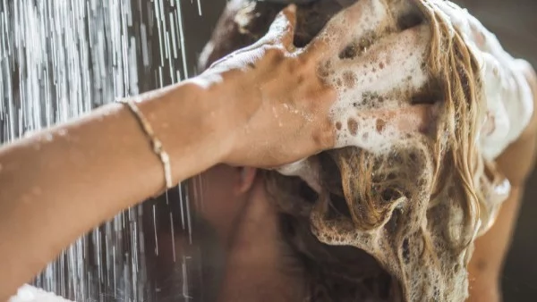 Защо твърдите шампоани са толкова популярни 