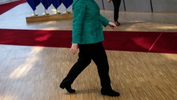 Меркел e получила съгласие на 14 членки на ЕС за връщане на мигранти