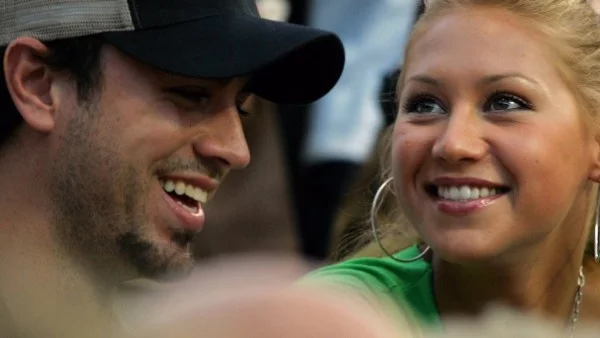 Вижте порасналите близнаци на Курникова и Иглесиас (снимки)