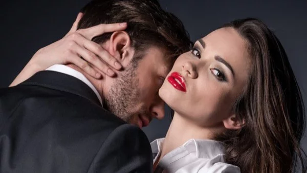 Ужасът да спиш с двама!